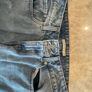 Levi’s Superlow Light Blue Denim Jeans size 27.